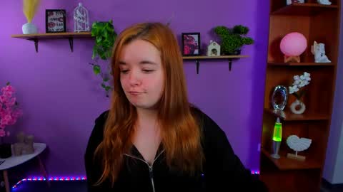 Snapshot of mary_skiny chatting on 04/03/26, 04:05 mary skiny online show from 04/03/26, 04:05