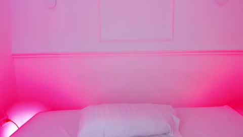 Snapshot of mary_suarez chatting on 09/19/25, 02:24 Maria online show from 09/19/25, 02:24