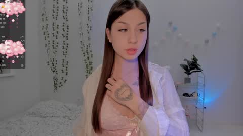 Maryana online show from 01/25/25, 03:41