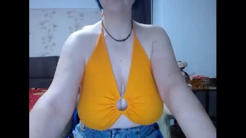 Snapshot of mary_x chatting on 04/23/26, 03:30 Mary online show from 04/23/26, 03:30