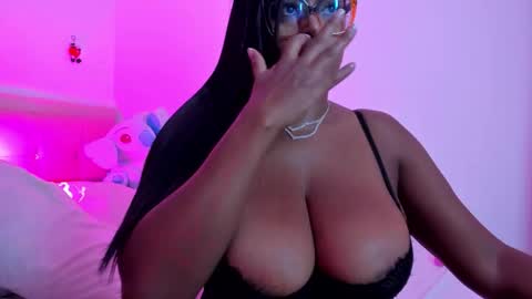 Marya online show from 09/19/25, 05:02