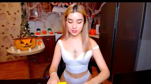 Snapshot of maryam_xs chatting on 11/02/25, 12:46 maryam online show from 11/02/25, 12:46