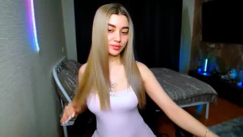Snapshot of maryam_xs chatting on 03/16/26, 12:17 maryam online show from 03/16/26, 12:17