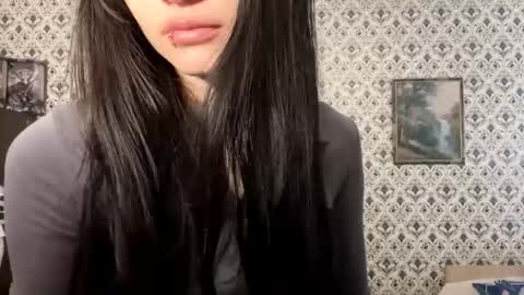 Sofia online show from 12/03/25, 06:54