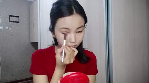 Lily online show from 06/29/26, 12:05
