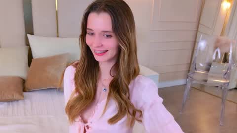 Snapshot of marybeth_snow chatting on 06/08/26, 01:28 Marybeth online show from 06/08/26, 01:28