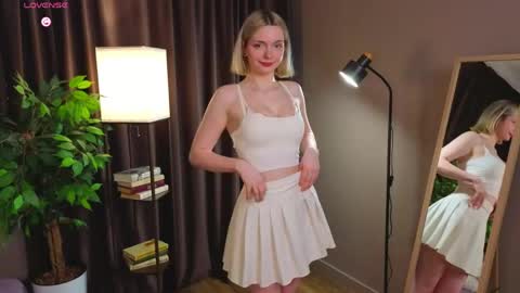 Snapshot of marycalder chatting on 04/04/26, 01:59 Mary online show from 04/04/26, 01:59