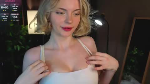 Mary online show from 04/07/26, 01:06