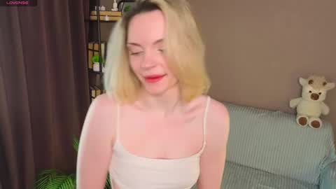 Mary online show from 05/02/26, 12:48
