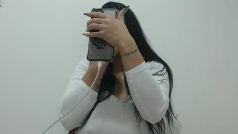 maryem online show from 11/28/25, 03:14