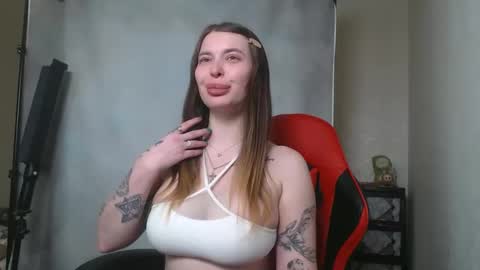 Snapshot of maryh0tlove chatting on 04/10/26, 11:48 maryh0tlove online show from 04/10/26, 11:48