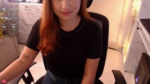 Snapshot of maryland002 chatting on 12/14/24, 03:15 Angela online show from 12/14/24, 03:15