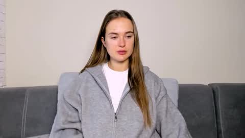 Mari online show from 12/15/25, 07:12