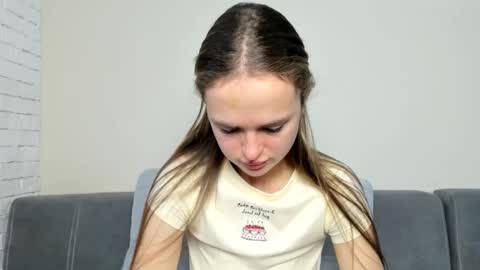 Mari online show from 12/23/25, 07:17