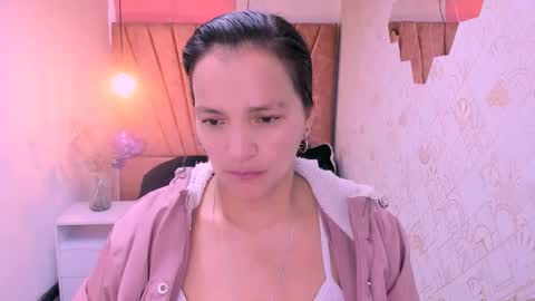 Marylin online show from 10/06/25, 07:22