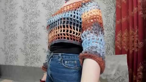 Snapshot of marylou_ chatting on 12/22/24, 01:00 Mary Lou online show from 12/22/24, 01:00