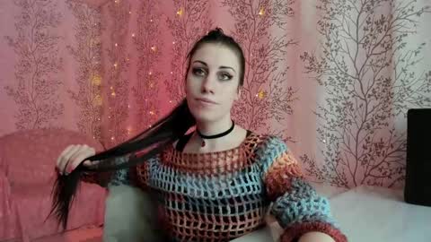 Snapshot of marylou_ chatting on 03/01/25, 08:23 Mary Lou online show from 03/01/25, 08:23