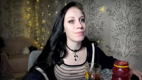 Mary Lou online show from 11/07/25, 11:54