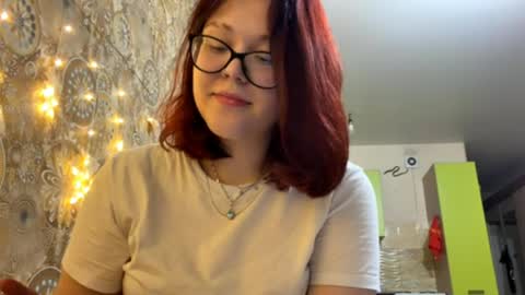 Snapshot of maryloumcglohon chatting on 05/14/26, 06:04 Liza online show from 05/14/26, 06:04