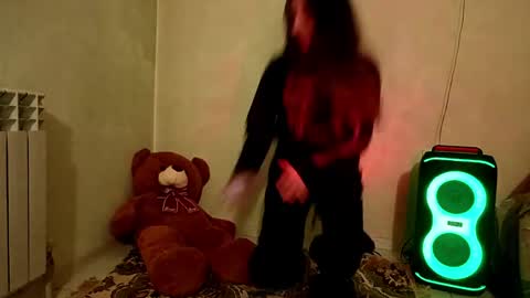 Trixie online show from 03/26/26, 06:35