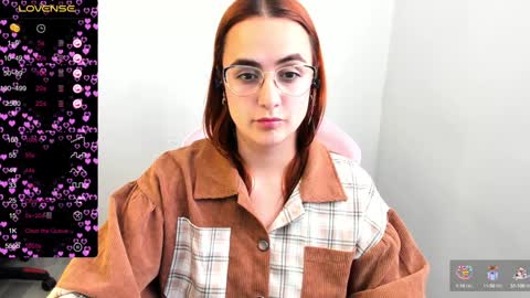 Dulce Maria online show from 02/06/25, 10:53