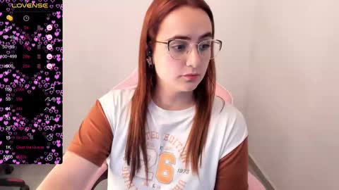 Dulce Maria online show from 02/11/25, 05:47