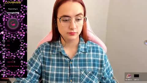 Dulce Maria online show from 02/11/25, 05:07