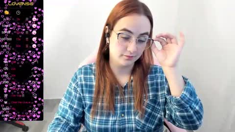 Dulce Maria online show from 03/04/25, 11:00