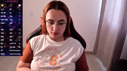 Dulce Maria online show from 10/16/25, 09:16