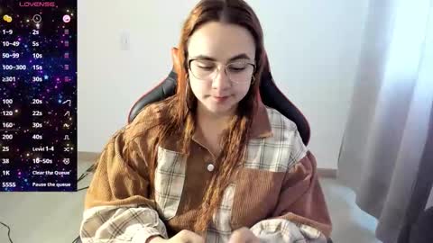 Dulce Maria online show from 10/20/25, 07:25