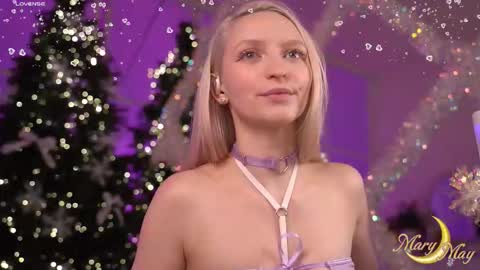 Snapshot of marylunamay chatting on 01/08/26, 03:42 Mary online show from 01/08/26, 03:42