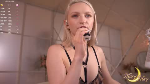 Snapshot of marylunamay chatting on 02/05/26, 04:28 Mary online show from 02/05/26, 04:28