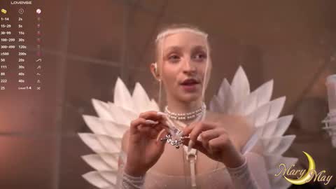 Snapshot of marylunamay chatting on 03/08/26, 04:27 Mary online show from 03/08/26, 04:27