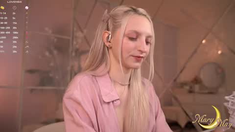 Snapshot of marylunamay chatting on 04/20/26, 05:21 Mary online show from 04/20/26, 05:21