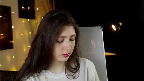 Snapshot of marymillerr chatting on 03/03/26, 09:15 Mary Miller online show from 03/03/26, 09:15