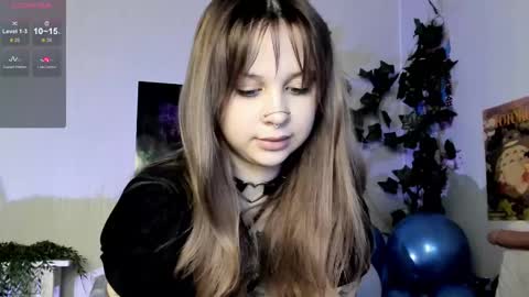 Snapshot of marynixoxo chatting on 03/01/25, 08:02 Mary x online show from 03/01/25, 08:02