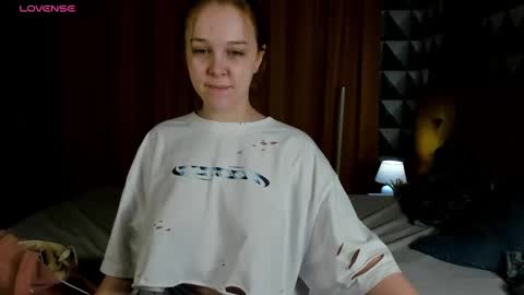 Snapshot of maryshiotta chatting on 02/25/25, 12:58 Mary online show from 02/25/25, 12:58