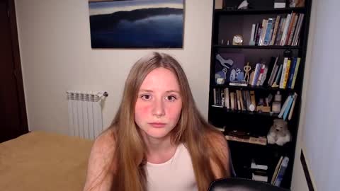 Mary online show from 04/09/26, 07:19