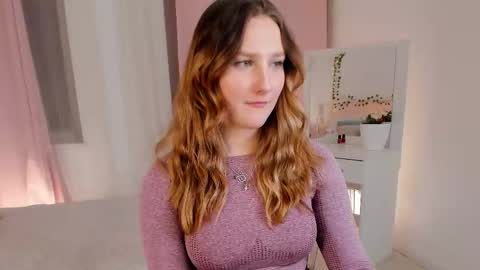 Snapshot of marywaddell chatting on 02/23/25, 12:08 Mary online show from 02/23/25, 12:08