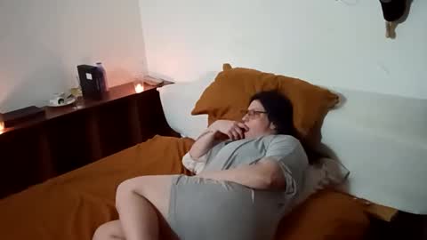 Snapshot of maryyjonhi87 chatting on 04/20/26, 02:36 Mary y joni online show from 04/20/26, 02:36