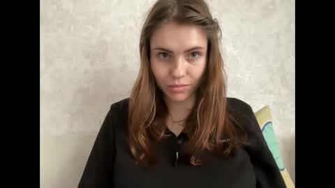 MaryYourr online show from 12/04/25, 12:03