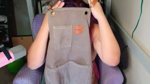 Marzi online show from 10/11/25, 08:13