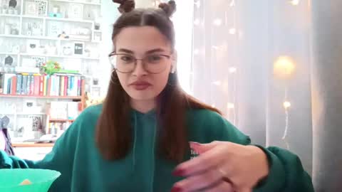 Snapshot of masakogowdy chatting on 03/25/26, 06:08 Kelly online show from 03/25/26, 06:08