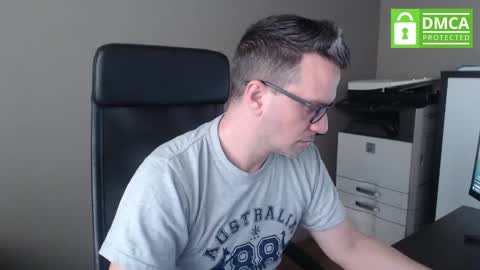 Snapshot of maschiodavide89 chatting on 02/04/25, 08:13 David online show from 02/04/25, 08:13