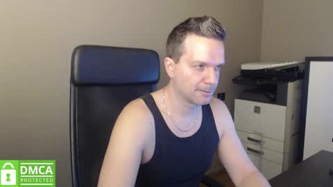 Snapshot of maschiodavide89 chatting on 03/10/25, 07:32 David online show from 03/10/25, 07:32