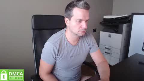 Snapshot of maschiodavide89 chatting on 10/07/25, 06:43 David online show from 10/07/25, 06:43