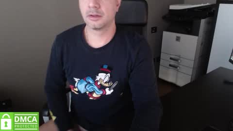 Snapshot of maschiodavide89 chatting on 10/27/25, 06:50 David online show from 10/27/25, 06:50