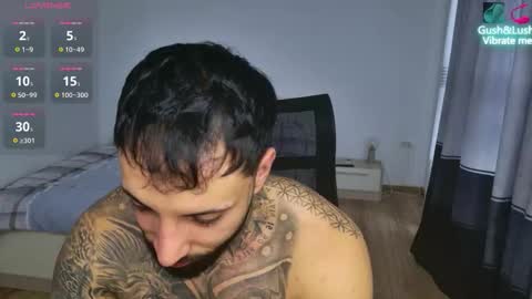 Snapshot of masculineguy69 chatting on 12/18/25, 01:06 masculineguy69 online show from 12/18/25, 01:06