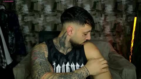 Snapshot of masculineguy69 chatting on 01/15/26, 05:16 masculineguy69 online show from 01/15/26, 05:16