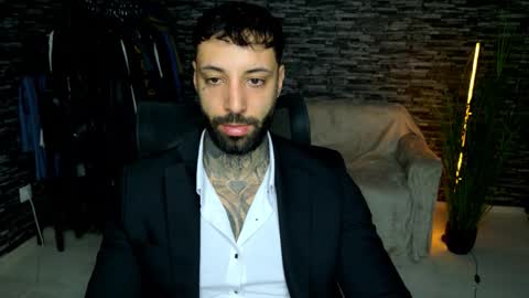 Snapshot of masculineguy69 chatting on 03/19/26, 09:19 masculineguy69 online show from 03/19/26, 09:19